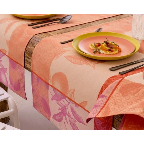 Sale Table Linens