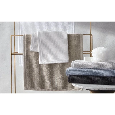 Matouk Francisco Silver Rug