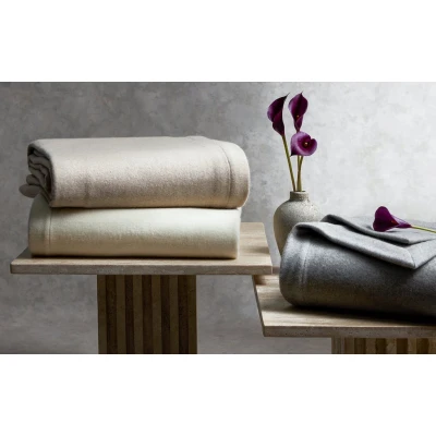 Matouk Venus Blanket