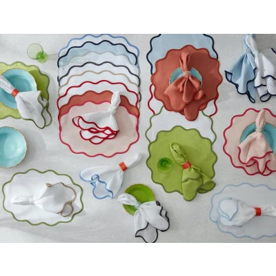 Matouk Casual Couture Table - Scalloped Edge