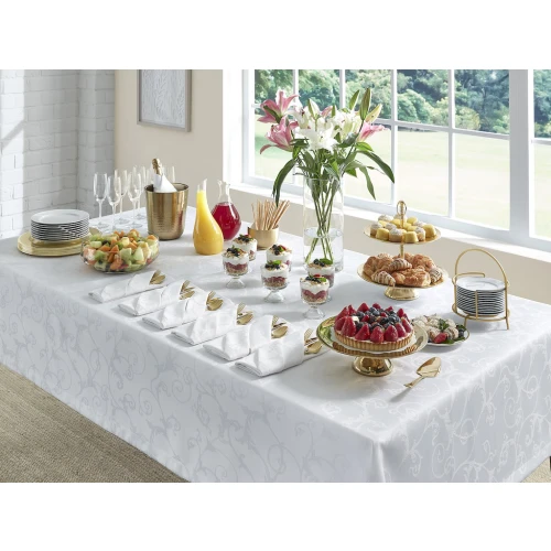 Tablecloths & Napkins